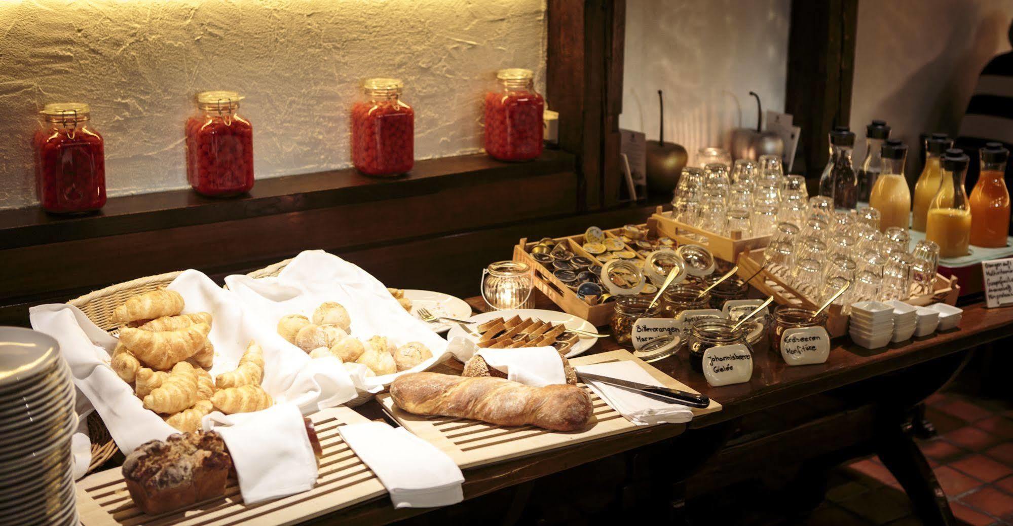 Swiss-Chalet Merlischachen - Historik Chalet-Hotel Lodge Кюснахт Экстерьер фото